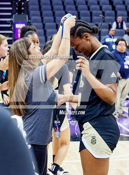 Thumbnail 3 in Bishop Montgomery vs Bishop O'Dowd (CIF State D1 Final) photogallery.