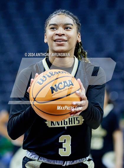 Thumbnail 3 in Bishop Montgomery vs Bishop O'Dowd (CIF State D1 Final) photogallery.