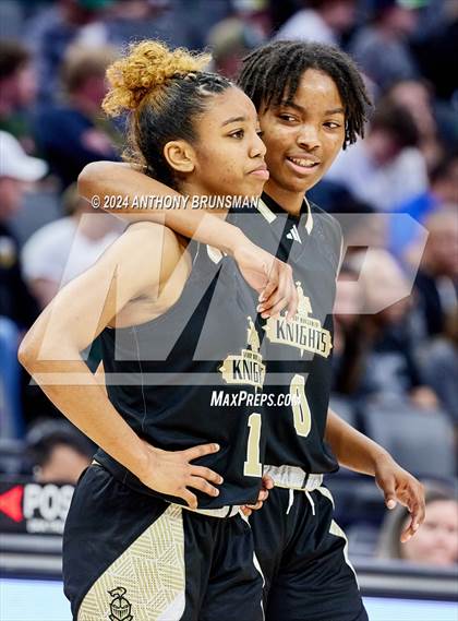 Thumbnail 1 in Bishop Montgomery vs Bishop O'Dowd (CIF State D1 Final) photogallery.