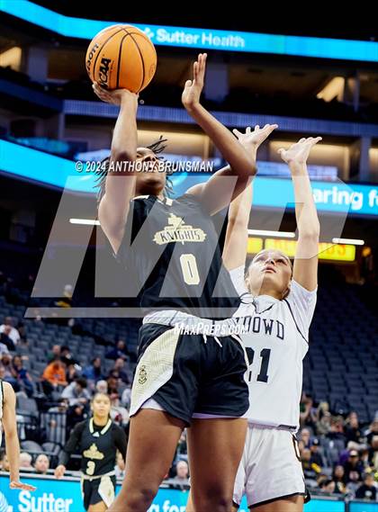 Thumbnail 2 in Bishop Montgomery vs Bishop O'Dowd (CIF State D1 Final) photogallery.