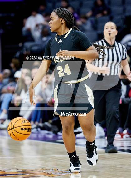 Thumbnail 2 in Bishop Montgomery vs Bishop O'Dowd (CIF State D1 Final) photogallery.
