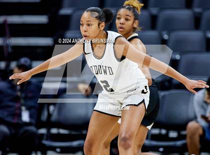 Thumbnail 2 in Bishop Montgomery vs Bishop O'Dowd (CIF State D1 Final) photogallery.