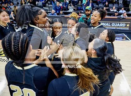 Thumbnail 1 in Bishop Montgomery vs Bishop O'Dowd (CIF State D1 Final) photogallery.