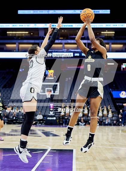 Thumbnail 1 in Bishop Montgomery vs Bishop O'Dowd (CIF State D1 Final) photogallery.