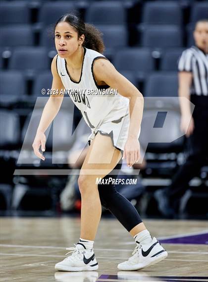 Thumbnail 3 in Bishop Montgomery vs Bishop O'Dowd (CIF State D1 Final) photogallery.
