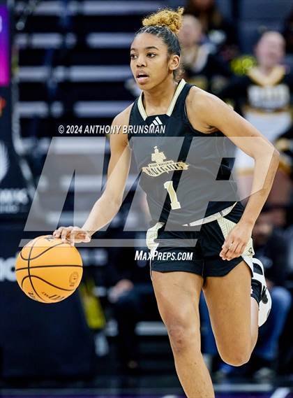 Thumbnail 3 in Bishop Montgomery vs Bishop O'Dowd (CIF State D1 Final) photogallery.
