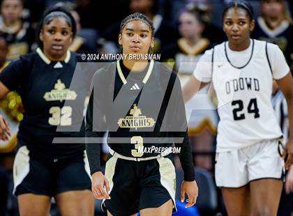 Thumbnail 2 in Bishop Montgomery vs Bishop O'Dowd (CIF State D1 Final) photogallery.