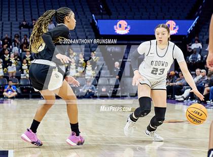 Thumbnail 3 in Bishop Montgomery vs Bishop O'Dowd (CIF State D1 Final) photogallery.