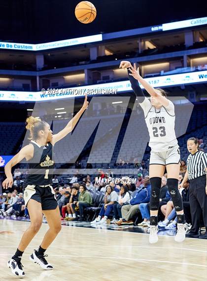 Thumbnail 1 in Bishop Montgomery vs Bishop O'Dowd (CIF State D1 Final) photogallery.