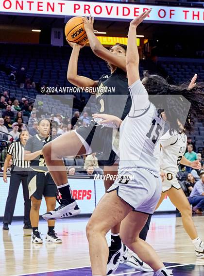 Thumbnail 3 in Bishop Montgomery vs Bishop O'Dowd (CIF State D1 Final) photogallery.
