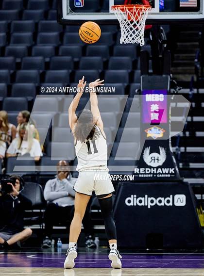 Thumbnail 1 in Bishop Montgomery vs Bishop O'Dowd (CIF State D1 Final) photogallery.