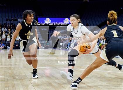 Thumbnail 1 in Bishop Montgomery vs Bishop O'Dowd (CIF State D1 Final) photogallery.
