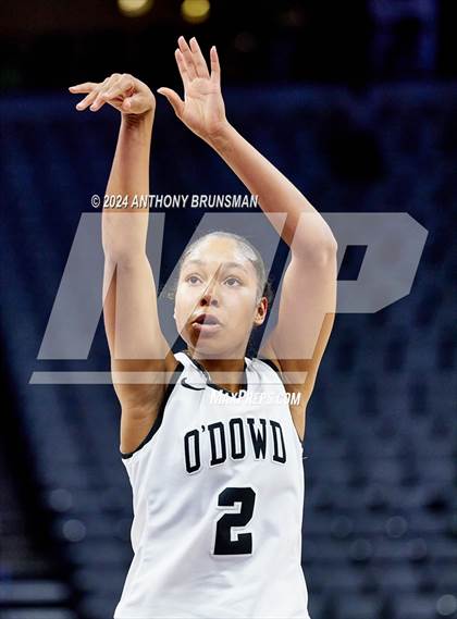 Thumbnail 3 in Bishop Montgomery vs Bishop O'Dowd (CIF State D1 Final) photogallery.