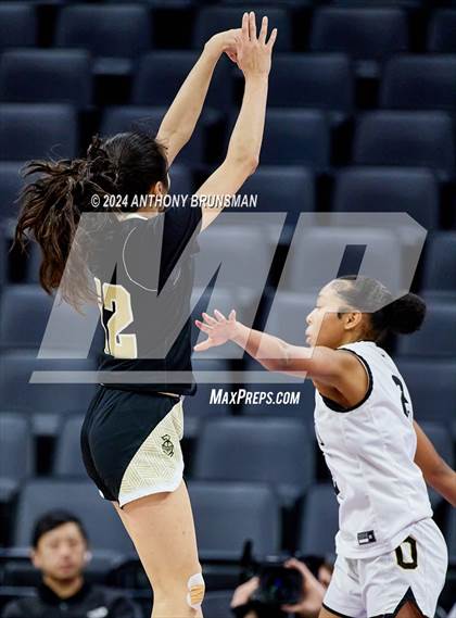 Thumbnail 2 in Bishop Montgomery vs Bishop O'Dowd (CIF State D1 Final) photogallery.