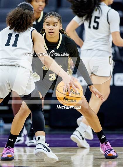 Thumbnail 2 in Bishop Montgomery vs Bishop O'Dowd (CIF State D1 Final) photogallery.