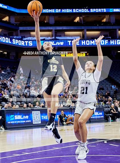Thumbnail 2 in Bishop Montgomery vs Bishop O'Dowd (CIF State D1 Final) photogallery.