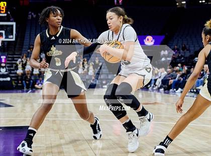 Thumbnail 3 in Bishop Montgomery vs Bishop O'Dowd (CIF State D1 Final) photogallery.