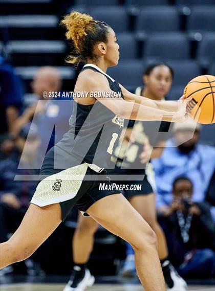 Thumbnail 3 in Bishop Montgomery vs Bishop O'Dowd (CIF State D1 Final) photogallery.