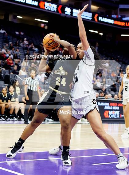 Thumbnail 3 in Bishop Montgomery vs Bishop O'Dowd (CIF State D1 Final) photogallery.