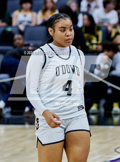 Thumbnail 2 in Bishop Montgomery vs Bishop O'Dowd (CIF State D1 Final) photogallery.