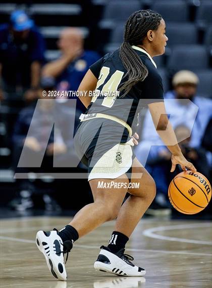 Thumbnail 1 in Bishop Montgomery vs Bishop O'Dowd (CIF State D1 Final) photogallery.