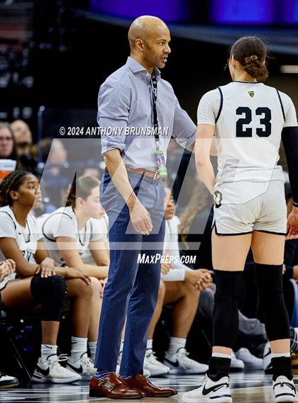 Thumbnail 3 in Bishop Montgomery vs Bishop O'Dowd (CIF State D1 Final) photogallery.