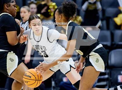 Thumbnail 2 in Bishop Montgomery vs Bishop O'Dowd (CIF State D1 Final) photogallery.