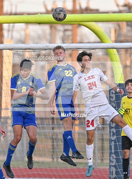 Thumbnail 2 in Lee vs Clemens (UIL 6A Region 4 Bi-District) photogallery.