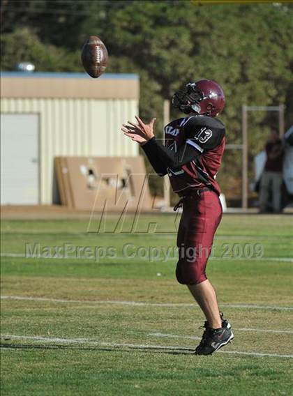 Thumbnail 3 in Escondido Charter vs. La Jolla Country Day photogallery.
