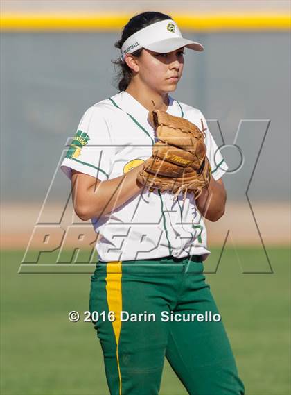 Thumbnail 1 in Canyon del Oro @ Desert Vista photogallery.