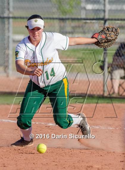 Thumbnail 1 in Canyon del Oro @ Desert Vista photogallery.