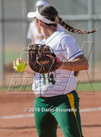 Thumbnail 2 in Canyon del Oro @ Desert Vista photogallery.
