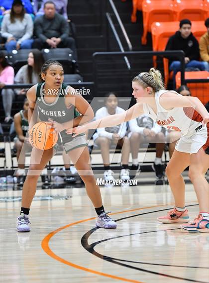 Thumbnail 1 in Tahlequah vs. Muskogee photogallery.