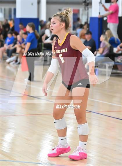 Thumbnail 2 in White River vs. Maricopa (Nike TOC Southwest) photogallery.