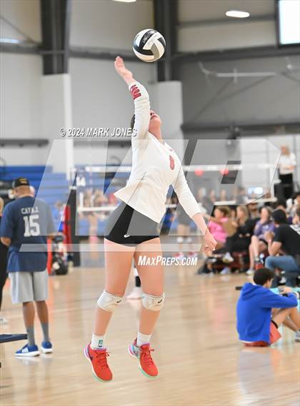 Thumbnail 1 in White River vs. Maricopa (Nike TOC Southwest) photogallery.