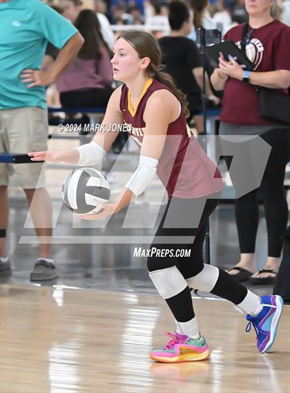 Thumbnail 1 in White River vs. Maricopa (Nike TOC Southwest) photogallery.