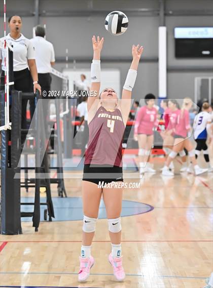 Thumbnail 1 in White River vs. Maricopa (Nike TOC Southwest) photogallery.