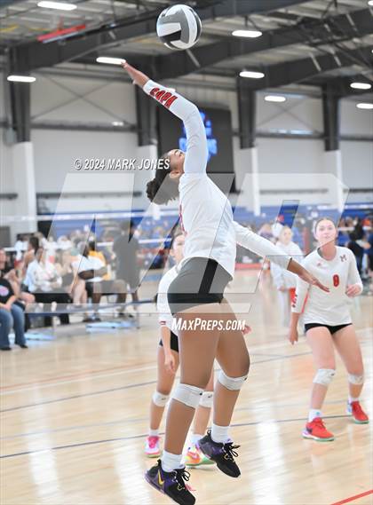 Thumbnail 1 in White River vs. Maricopa (Nike TOC Southwest) photogallery.