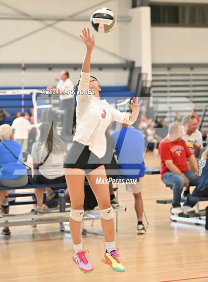 Thumbnail 3 in White River vs. Maricopa (Nike TOC Southwest) photogallery.