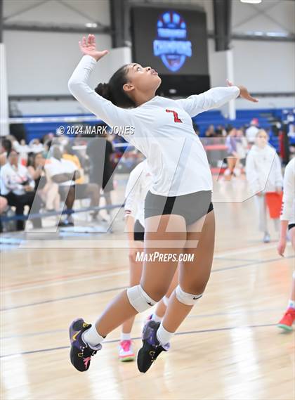 Thumbnail 3 in White River vs. Maricopa (Nike TOC Southwest) photogallery.