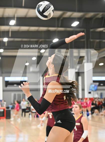 Thumbnail 3 in White River vs. Maricopa (Nike TOC Southwest) photogallery.