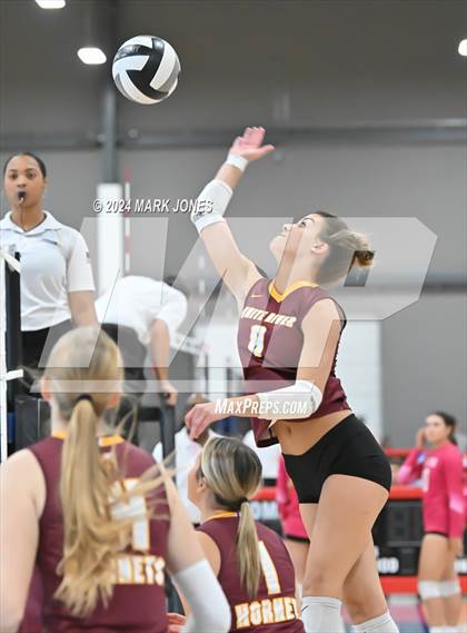 Thumbnail 1 in White River vs. Maricopa (Nike TOC Southwest) photogallery.