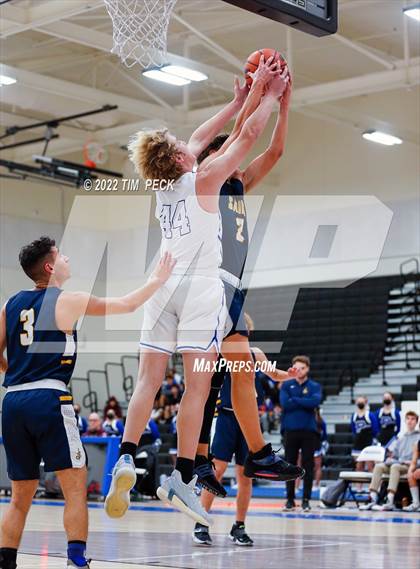 Thumbnail 1 in Crean Lutheran @ Pacifica photogallery.