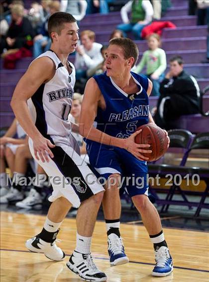 Thumbnail 2 in Pleasant Grove @ Riverton photogallery.