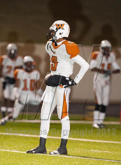 Thumbnail 3 in Centennial vs. West Mesquite (UIL 4A Division 1 Bi-District Playoff) photogallery.
