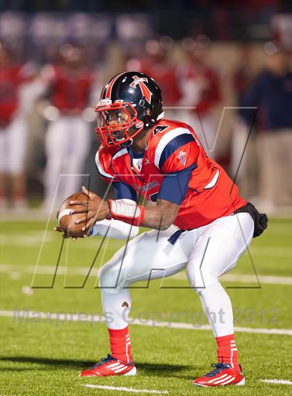 Thumbnail 1 in Centennial vs. West Mesquite (UIL 4A Division 1 Bi-District Playoff) photogallery.