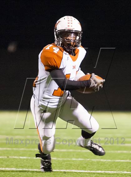 Thumbnail 1 in Centennial vs. West Mesquite (UIL 4A Division 1 Bi-District Playoff) photogallery.