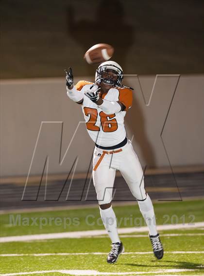 Thumbnail 1 in Centennial vs. West Mesquite (UIL 4A Division 1 Bi-District Playoff) photogallery.