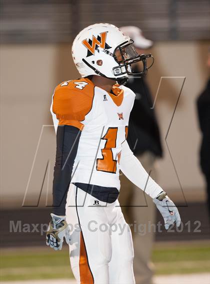 Thumbnail 1 in Centennial vs. West Mesquite (UIL 4A Division 1 Bi-District Playoff) photogallery.