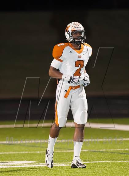 Thumbnail 1 in Centennial vs. West Mesquite (UIL 4A Division 1 Bi-District Playoff) photogallery.